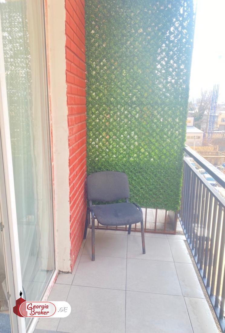 nearly repaired 2-room apartment for sale